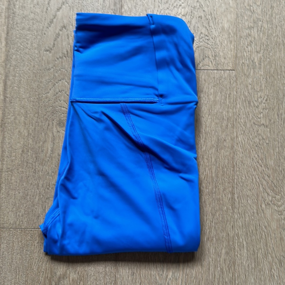 free to speed high rise 25" wild bluebell size 2 lululemon euc